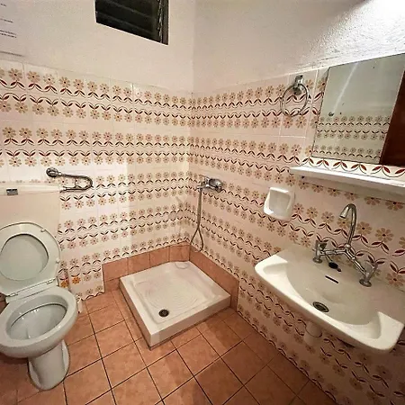 Konukevi Seagarden 2 *